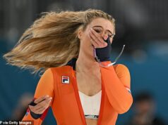 Snúbenica Jakea Paula Jutta Leerdamová „na zimných olympijských hrách zinkasuje 1 milión dolárov z blikajúcej spodnej bielizne“ – a jej slzy zo zlatej medaily sa hrnú aj do peňazí! Jutta Leerdam predviedla podprsenku Nike po tom, čo minulý týždeň vyhrala zlato na zimných olympijských hrách