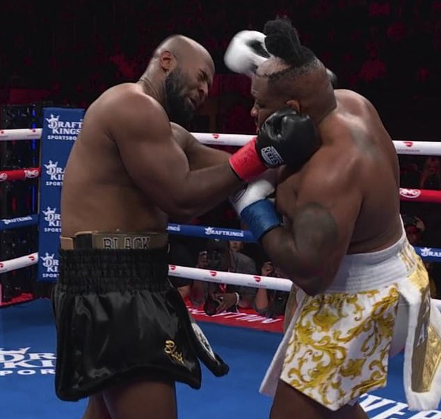 Šokujúci moment Jarrellovi Millerovi spadne účes, keď ho udrie do Jarrell Miller utrpel počas svojho súboja v sobotu večer trápny moment