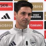 Brazílsky útočník Arsenalu #09 Gabriel Jesus oslavuje po strelení štvrtého gólu tímu počas štvrtého zápasu anglického FA Cupu medzi Arsenalom a Wigan Athletic.