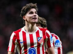 Správy z Arsenalu: Julian Alvarez prestupový postoj ako hviezda pre ponuku zmluvy po odmietnutí ponuky Julian Alvarez oslavuje gól za Atlético Madrid