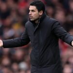 Mikel Arteta, manažér Arsenalu, reaguje počas zápasu Premier League medzi Arsenalom a Sunderlandom na Emirates Stadium 7. februára 2026 v Londýne v Anglicku.