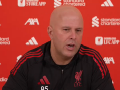 Správy z Liverpoolu: Arne Slot vybral hráča s „novým Curtisom Jonesom“ na pokraji prielomu Hovorí Arne Slot