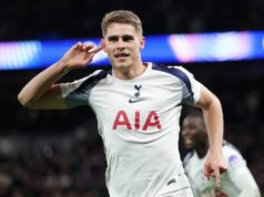 Správy z Liverpoolu: Prestup Mickyho van de Vena „dobrý krok“ a Mohamed Salah „poplach“ Obranca Tottenhamu Micky van de Ven je spájaný s obrovským prestupom do Liverpoolu