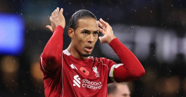 O forme a budúcnosti Virgila van Dijka v Liverpoole sa diskutuje