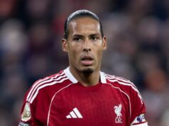 Správy z Liverpoolu: Virgil van Dijk odišiel „vykuchaný“ ako favorit, ktorý zdedí meno kapitána Kapitán Liverpoolu Virgil van Dijk