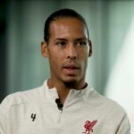 Virgil van Dijk sa nebojí spievať