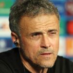 Dočasný manažér Manchestru United Michael Carrick oslovil Patricka Dorgu z Manchestru United po zápase Premier League medzi Manchestrom United a Manchestrom City