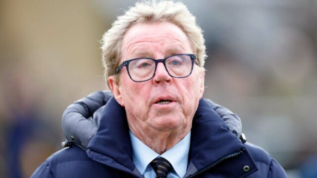 "Spurs nie sú veľký klub": Charlie Austin hovorí, že zameranie Harryho Redknappa na Zlatý pohár v Cheltenhame vylučuje návrat
