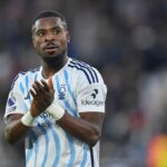 Stále môže podpísať 10 voľných hráčov z Premier League – od Sterlinga po Origi