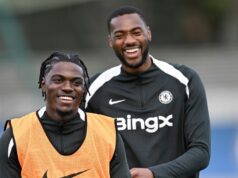 Štyri veci, ktoré sme si všimli na tréningu Chelsea, keď sa Liam Rosenior pred Hull City posilnil zraneniami Romeo Lavia a Tosin Adarabioyo z Chelsea počas tréningu na Chelsea Training Ground 11. februára 2026 v Cobhame v Anglicku