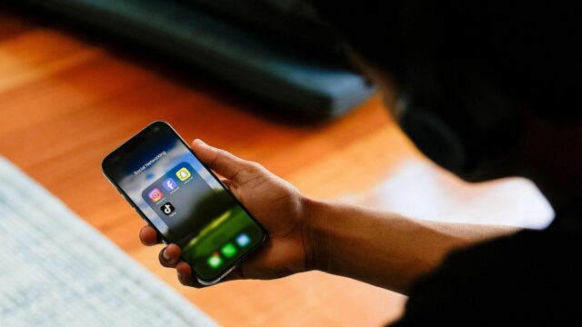 Sú sociálne médiá návykové? | Správy zo sociálnych médií
