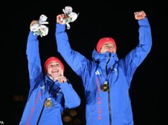 Super nedeľa tímu GB! Británia získala ĎALŠIU zlatú medailu, keď hviezda kostry Matt Weston opäť stála na stupňoch víťazov v historický deň zimných olympijských hier Super nedeľa tímu GB! Británia získala ĎALŠIU zlatú medailu, keď hviezda kostry Matt Weston opäť stála na stupňoch víťazov v historický deň zimných olympijských hier