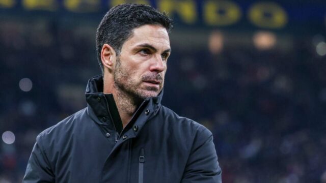 Švédsky politik objasňuje komentáre „Spursy“ „neznamená to, že som fanúšikom Arsenalu“
