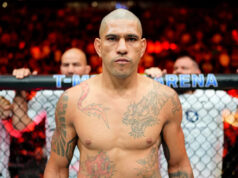 Ťažká váha? Šampión v ľahkej ťažkej váhe Alex Pereira dráždi ďalší zápas UFC – ‚1, 2, 3 and go‘ Download app from appStore