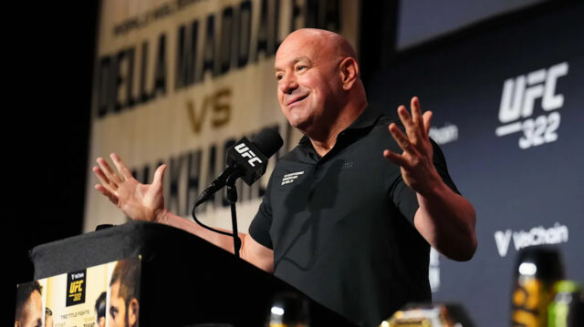 LAS VEGAS, NEVADA – 7. FEBRUÁRA: (LR) Rizvan Kuniev z Ruska ovláda telo Jailtona Almeidu z Brazílie v zápase ťažkej váhy počas podujatia UFC Fight Night na Meta APEX 7. februára 2026 v Las Vegas v Nevade. (Foto Chris Unger/Zuffa LLC)