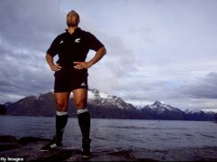 Temné tajomstvá, ktoré prenasledovali Jonaha Lomu: Prvýkrát odhalené, trauma z detstva a pravda o jeho skutočných rodičoch, „prekliatie“, ktoré ho prenasledovalo pred jeho tragickou smrťou bez peňazí. Jonah Lomu bol impozantnou postavou a neuveriteľným športovcom All Blacks