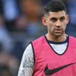 Kapitán Tottenhamu Hotspur Cristian Romero sa tento týždeň opäť objavil v titulkoch