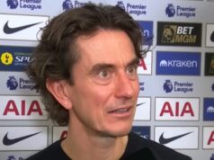 Thomas Frank po súkromných rozhovoroch s majiteľmi odhalil najnovší postoj k prepusteniu Tottenhamu LONDÝN, ANGLICKO - 10. FEBRUÁRA: Sklíčený manažér Tottenhamu Hotspur Thomas Frank počas zápasu Premier League medzi Tottenhamom Hotspur a Newcastle United na štadióne Tottenham Hotspur 10. februára 2026 v Londýne v Spojenom kráľovstve. (Foto: Shaun Brooks – CameraSport cez Getty Images)