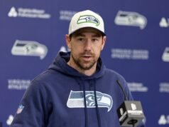 Tom Brady’s Las Vegas Raiders najali Klinta Kubiaka ako hlavného trénera… len niekoľko hodín po tom, čo doviedol Seahawks k víťazstvu v Super Bowl LX Las Vegas Raiders oficiálne vymenovali Klinta Kubiaka za svojho hlavného trénera