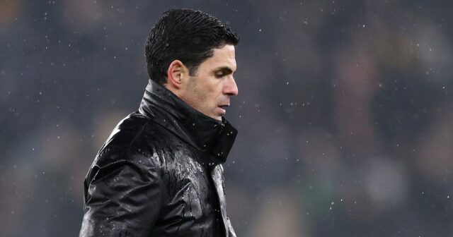 Toolbox a Male City nasledujúce komponenty kontrastovali v pretekoch o titul|Futbal|Športová aktivita 
