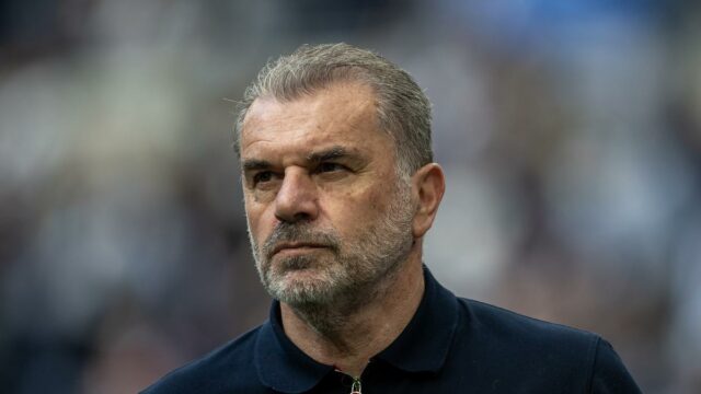 Tottenham „nie je veľký klub“ hovorí Postecoglou po prepustení Franka
