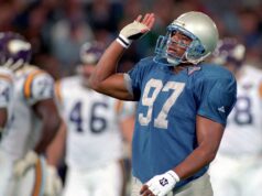 Tracy Scroggins zomiera, pretože rodina vyvolala obavy z CTE Tracy Scroggins zomiera, pretože rodina vyvolala obavy z CTE