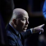 Trent Perry a Tyler Bilodeau vedú UCLA k víťazstvu nad Washingtonom