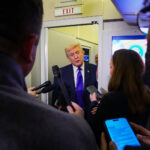 Trump sa neospravedlní napriek odporu voči videu, ktoré zobrazuje Obamov ako opice | sociálne médiá