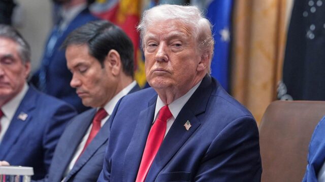 Trump udelil milosť 5 bývalým hviezdam NFL Trump udelil milosť 5 bývalým hviezdam NFL