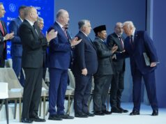 Trump’s Board of Peace zasadá: Kto je prítomný, kto je mimo, čo je na programe? | Vysvetľujúce správy Trump's Board of Peace zasadá: Kto je prítomný, kto je mimo, čo je na programe? | Vysvetľujúce správy