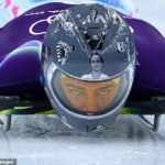 Ukrajinský kostlivec obvinil olympijských šéfov zo „zrady“ po tom, čo mu zakázali nosiť prilbu, na ktorej sú vyobrazenia krajanov zabitých od ruskej invázie.