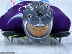 Ukrajinská hviezda zimných olympijských hier tvrdí, že ho „Zradili“ športoví šéfovia po tom, čo zakázali jeho prilbu na počesť športovcov zabitých v ruskej vojne Ukrajinský kostlivec obvinil olympijských šéfov zo „zrady“ po tom, čo mu zakázali nosiť prilbu, na ktorej sú vyobrazenia krajanov zabitých od ruskej invázie.