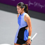 Unavený Raducanu utrpel ťažkú ​​porážku v prvom finále od roku 2021