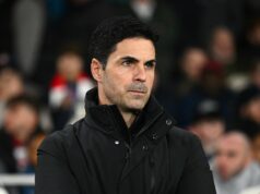 Útočník Arsenalu, ktorého šéf rivala ocenil za „neuveriteľnú“ kvalitu, keď sa rozhoria vnútorné boje Gabriel Jesus strelil štvrtý gól Arsenalu, keď zdolali Leeds