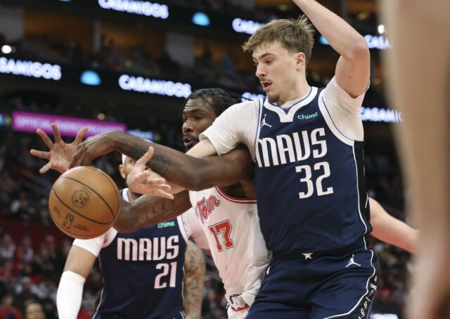 NBA: Dallas Mavericks v Houstone Rockets