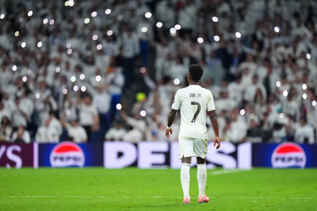 🗞️ Úvodné strany: Vini vedie tanec, aby dostal Madrid do 🗞️ Úvodné strany: Vini vedie tanec, aby dostal Madrid do posledných 16