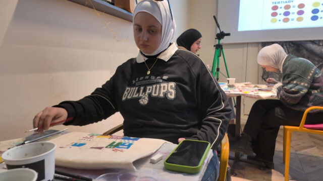 V Aleppe umenie premosťuje sýrske vojnové divízie | Newsfeed
