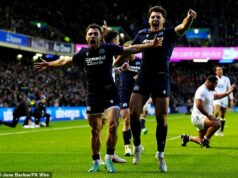 Valentínsky masaker vdýchne nový život škótskej kampani Six Nations Ben White oslavuje s Tomom Jordanom po skórovaní tretieho gólu Škótska