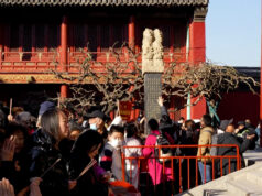 Video: Milióny ľudí oslavujú lunárny Nový rok, ktorý otvára rok koňa | Newsfeed Video: Milióny ľudí oslavujú lunárny Nový rok, ktorý otvára rok koňa | Newsfeed