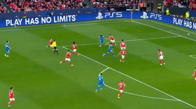 Vinicius strelil skvelý gól predtým, ako odišiel na protest
