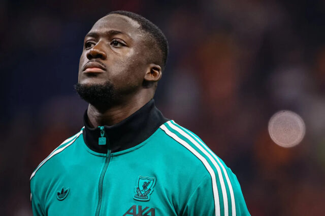 Virgil van Dijk hovorí hviezde „svetovej triedy“ Liverpoolu, aby podpísala novú zmluvu
