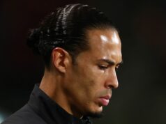 Virgil van Dijk získal 9,7 milióna libier na príjmoch Liverpoolu po rozhodnutí o zmluve Virgil van Dijk