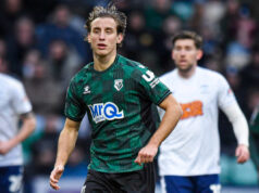 Vitajte späť: Boveho cesta späť do poľa Vitajte späť: Boveho cesta späť do poľa