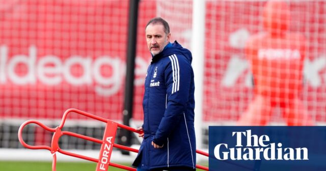 Vítor Pereira nemá žiadne obavy týkajúce sa „požiaru“ Marinakis, pretože Vítor Pereira nemá žiadne obavy týkajúce sa „požiaru“ Marinakis, pretože kurzy sa opäť prelínajú vo Woodland|Nottingham Woodland