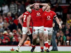 Vnútri krízy, ktorá pohlcuje waleské rugby: krutá bitka o Ospreys, „zlomení“ fanúšikovia, utajovanie, klamanie a dvojité obchodovanie, škandál so zipsom a ničivý dopad, ktorý to všetko má na Wales a ich nádeje Šesť národov Vitajte v toxickom svete waleského rugby, kde v predvečer šiestich národov a sobotňajšieho súboja s Anglickom dominujú hry o prežitie, politika mimo ihriska a surové emócie.