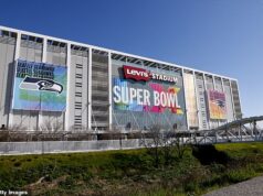 Vnútri úchvatných cien za Super Bowl menu na Levi’s Stadium vrátane 180 dolárového hamburgera a 40 dolárov „hranoliek“ Na štadióne Levi's Stadium sa v nedeľu večer chystá úžasné jedlo pre Super Bowl LX