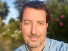 Vo veku 46 rokov zomrel Mark Hodgkinson, obľúbený tenisový korešpondent Telegraph a spisovateľ Bjorn Borg (vľavo) a Mark Hodgkinson vo Wimbledone v roku 2008