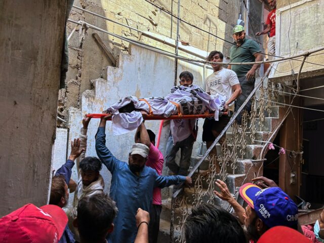 Výbuch plynu zabil 13 ľudí v pakistanskom Karáčí, zrútila sa Výbuch plynu zabil 13 ľudí v pakistanskom Karáčí, zrútila sa budova | Správy
