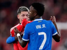 Vyhlásenie koncernu Benfica po poistných udalostiach Gianluca Prestianni sa priznal k rasistickému zneužívaniu|Futbal|Športová aktivita Vyhlásenie koncernu Benfica po poistných udalostiach Gianluca Prestianni sa priznal k rasistickému zneužívaniu|Futbal|Športová aktivita