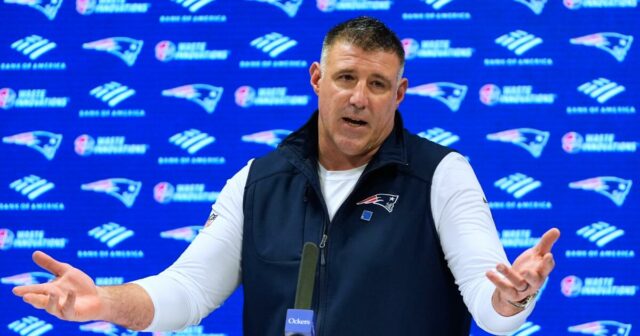 Vyhral už niekto Super Bowl ako hráč a hlavný tréner?
